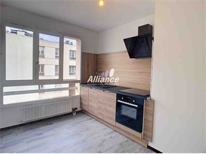 appartement à la vente -   25200  MONTBELIARD, surface 69 m2 vente appartement - APR731462